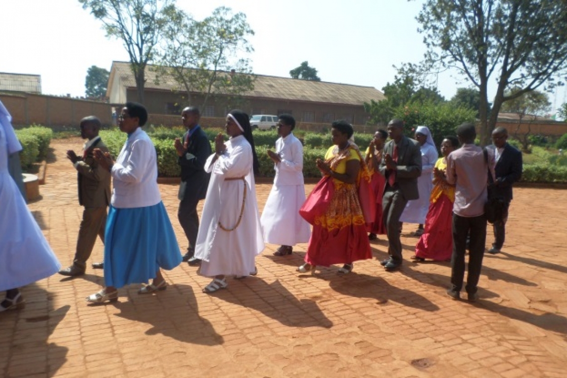 ENVOI EN MISSION DES CATECHISTES  ET REMISE DES DIPLOMES