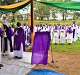 PELERINAGE DES PRETRES, DES RELIGIEUX, DES RELIGIEUSES ET DES LAÏCS AU SANCTUAIRE MARIAL DE BONERO