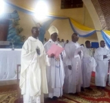 PUERI  CANTORES  YARAYE  IVUTSE  MURI  PARUWASI  MWUNGERE  MWIZA (SHATANYA)