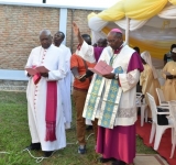 INAUGURATION DE LA MAISON DIOCESAINE DE RETRAITE DES ÉVEQUES DE BUJUMBURA 