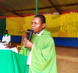 LA COMMUNAUTE CHRETIENNE DE LA PAROISSE GASHIKANWA EST DANS LA JOIE D’ACCUEILLIR DE NOUVEAUX CHRETIENS ISSUS PRINCIPALEMENT DE L’ETHNIE BATWA