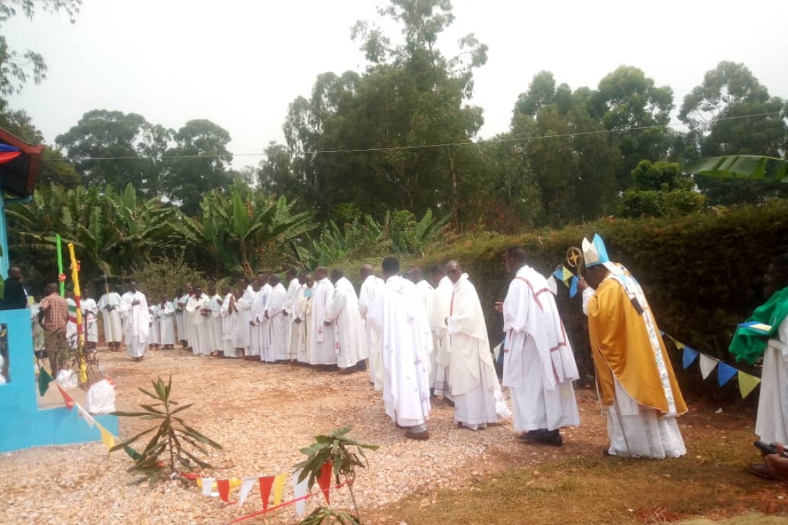 IYUGURURWA RY’UMWAKA WA YUBIRE  Y’IMYAKA 50 YA PARUWASI MURAYI