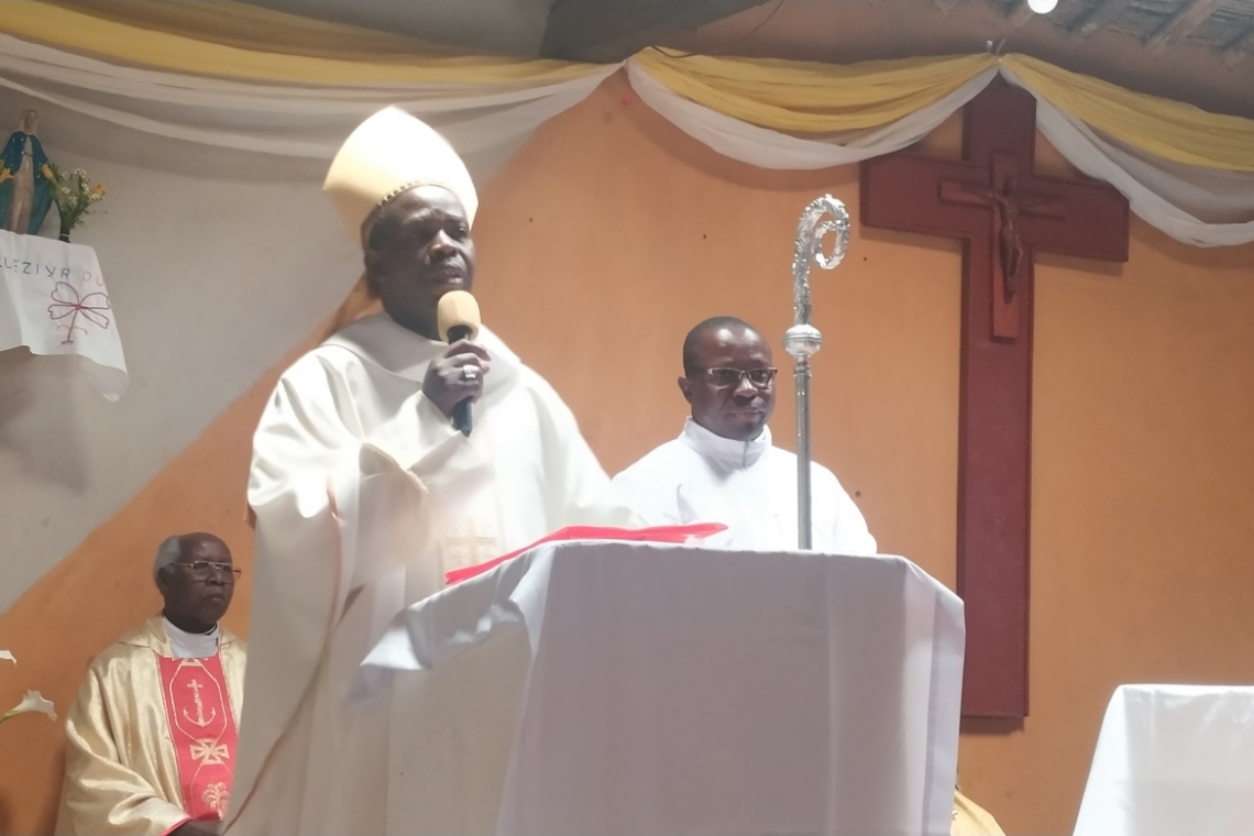 LA SOLENNITE DE LA TOUSSAINT : LE DIOCESE ETAIT DANS LA JOIE D’ACCUEILLIR L’ERECTION D’UNE NOUVELLE PAROISSE