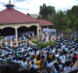 DANS LA PAROISSE MUYAGA, CELEBRATION DU JUBILE DE CENT ANS DU MOUVEMENT EUCHARISTIQUE «INGENDANYI» 