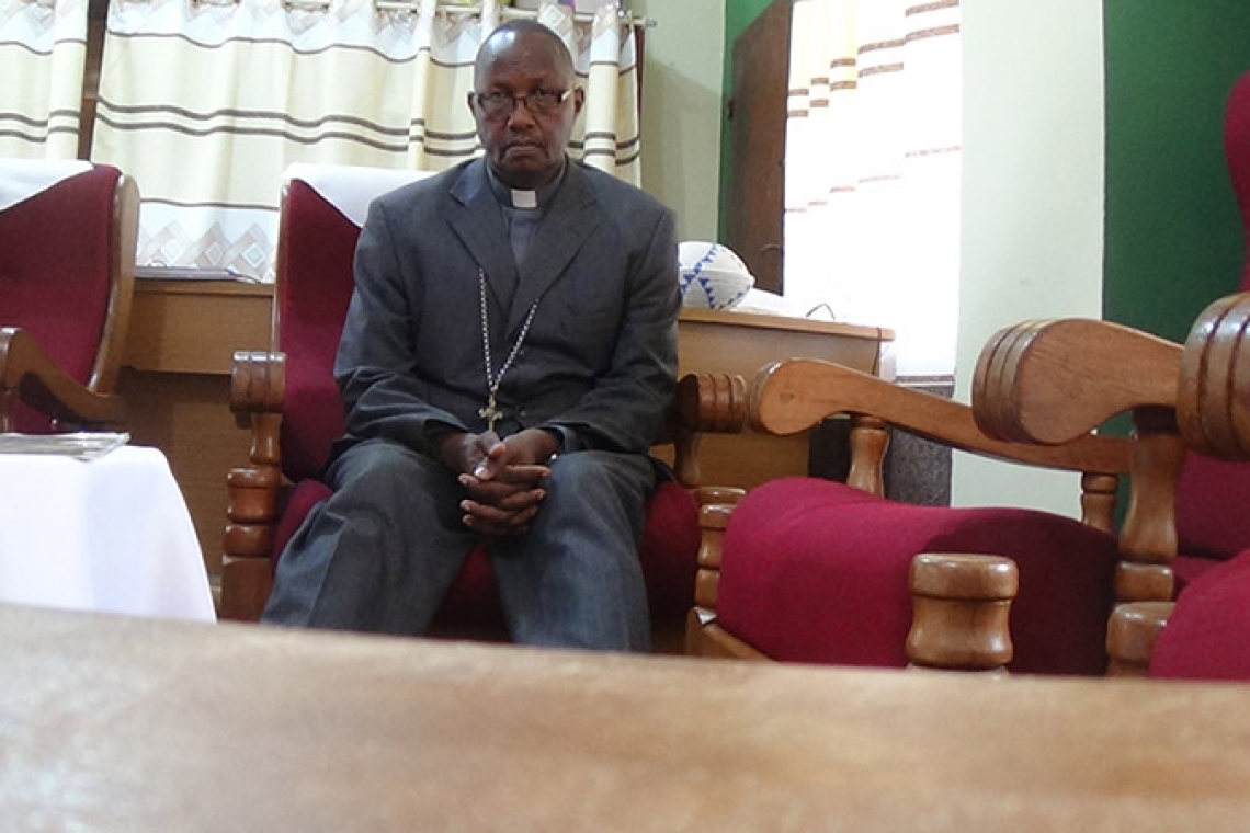 SIX MOIS APRES SON SACRE,   MONSEIGNEUR SALVATOR NICITERETSE FAIT LE BILAN
