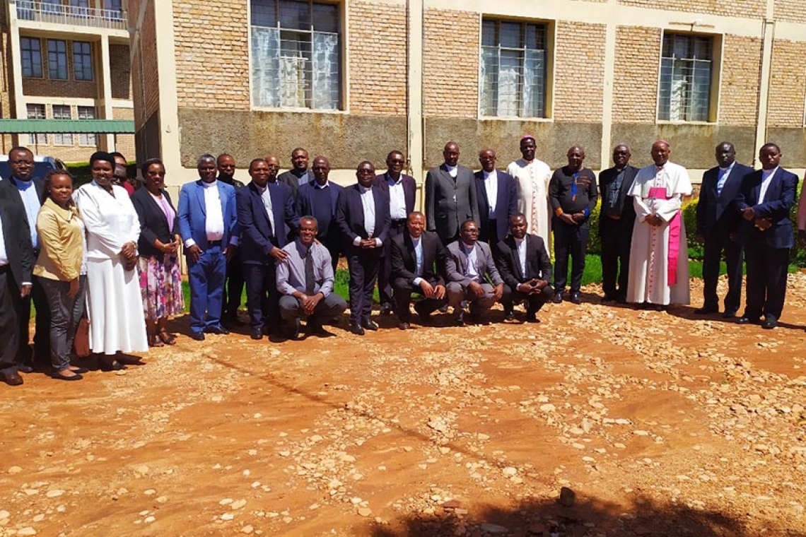 VERS LA FONDATION D'UNE UNIVERSITE CATHOLIQUE DU BURUNDI