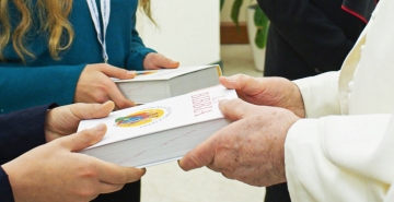 DEUXIEME EDITION DU DIMANCHE DEDIE A LA PAROLE DE DIEU, LE PAPE FRANÇOIS APPELLE A AVOIR TOUJOURS UN EVANGILE SUR SOI