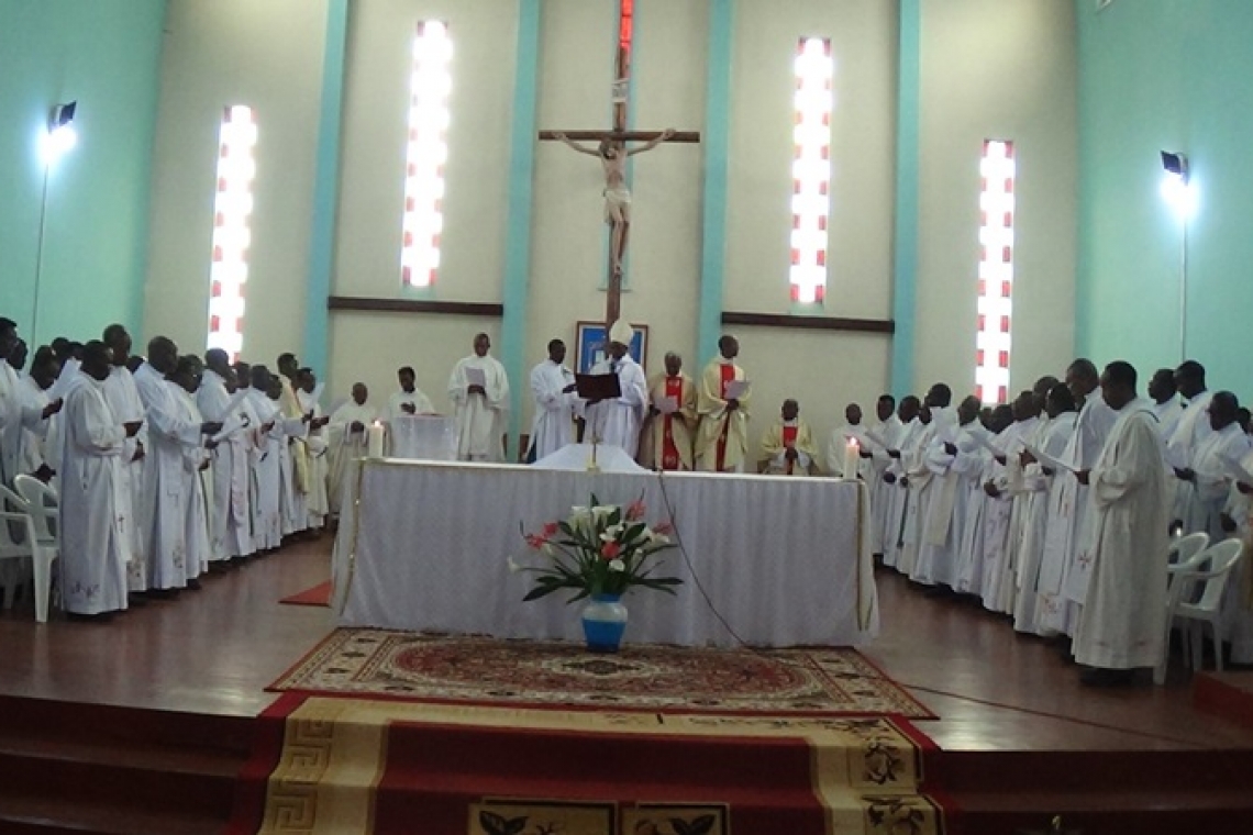 BENEDICTION DES HUILES ET RENOVATION DES PROMESSES SACERDOTALES