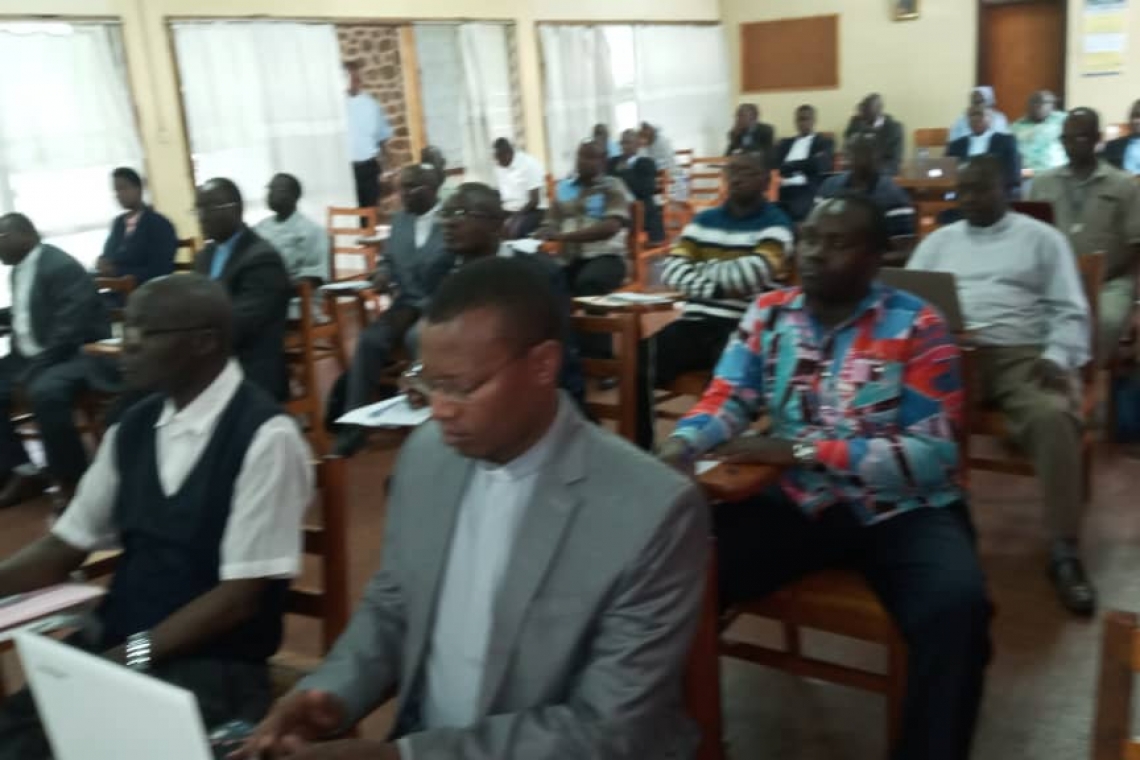 VERS L’ACTUALISATION ET L’ACQUISITION DES OUTILS DE TRAVAIL DE LA CONFERENCE DES EVEQUES CATHOLIQUES DU BURUNDI (CECAB)