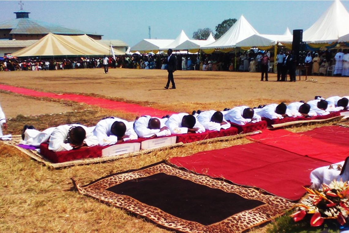 À LA VEILLE DE L'ORDINATION SACERDOTALE ET DIACONALE  DANS LA PAROISSE KIVOGA : LES NOMS DES ORDINANDS