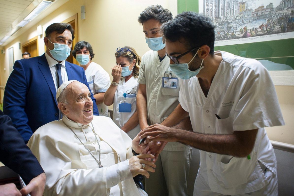 LE PAPE FRANÇOIS A QUITTE L'HOPITAL APRES NEUF JOURS DE CONVALESCENCE SUITE A SON OPERATION DU COLON