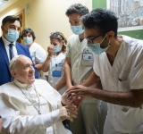 LE PAPE FRANÇOIS A QUITTE L'HOPITAL APRES NEUF JOURS DE CONVALESCENCE SUITE A SON OPERATION DU COLON