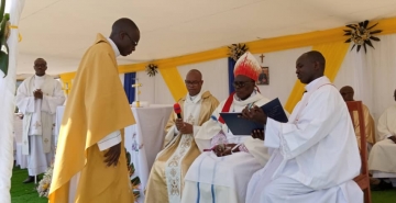 ORDINATION ET COLLATION DES MINISTERES EN PAROISSE KIVOGA DU DIOCESE CATHOLIQUE DE RUTANA