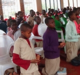 LES ENFANTS DU DIOCESE DE BURURI PRIENT LA VIERGE MARIE POUR LA FIN DU COVID-19