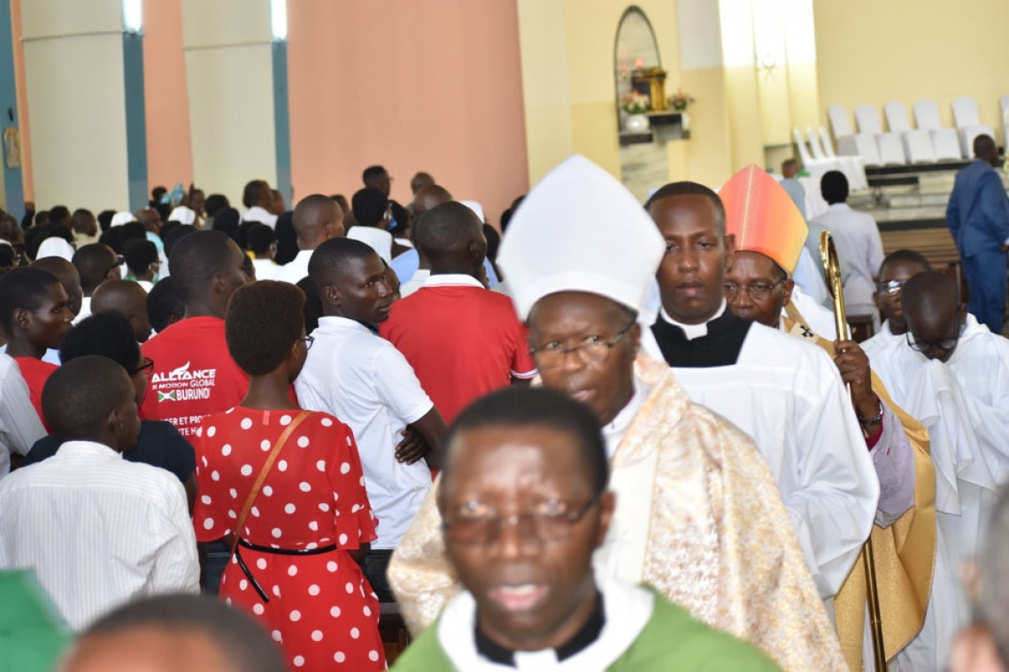ARCHIDIOCESE DE BUJUMBURA: CEREMONIES D'OUVERTURE SOLENNELLE DU SYNODE CONVOQUE PAR LE PAPE FRANÇOIS SUR LA SYNODALITE DANS L'EGLISE UNIVERSELLE