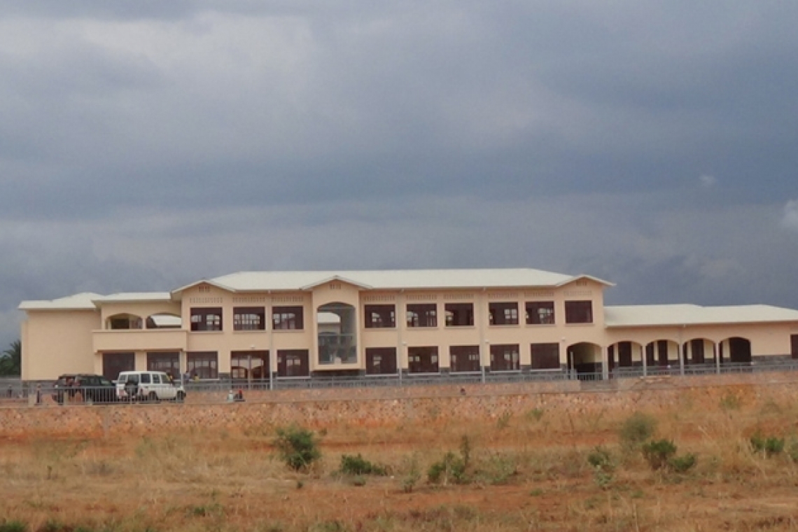 VISITE D’EVALUATION AU CHANTIER DU COMPLEXE SCOLAIRE  NOTRE-DAME DE LA MISERICORDE DE NYANZALAC
