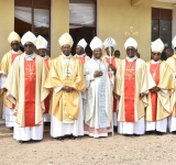 ENFIN, LA MISSION DU NOUVEAU NONCE APOSTOLIQUE AU BURUNDI S.E. Mgr DIEUDONNE DATONOU EST CONFIEE AU SEIGNEUR !