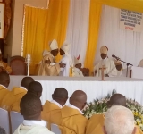 PRISE DE POSSESSION CANONIQUE DE L’ARCHIDIOCESE DE GITEGA PAR S.E. Mgr BONAVENTURE NAHIMANA