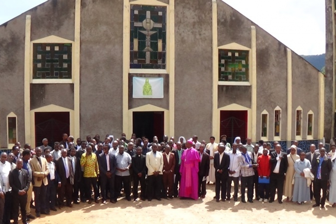 L’ASSEMBLEE PLENIERE DU SYNODE SUR LA SYNODALITE