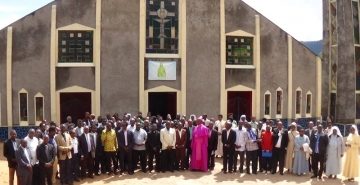 L’ASSEMBLEE PLENIERE DU SYNODE SUR LA SYNODALITE