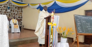 VISITE DE S.E. MGR BONAVENTURE NAHIMANA, NOUVEL ARCHEVÊQUE DE GITEGA AU GRAND SEMINAIRE DE BUJUMBURA