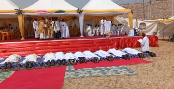 ORDINATIONS SACERDOTALE ET DIACONALE ET COLLATION DES MINISTERES A BUBANZA