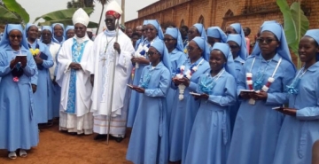 PAROISSE BUSIGA : PROFESSIONS RELIGIEUSES CHEZ LES SOEURS BENE MARIYA