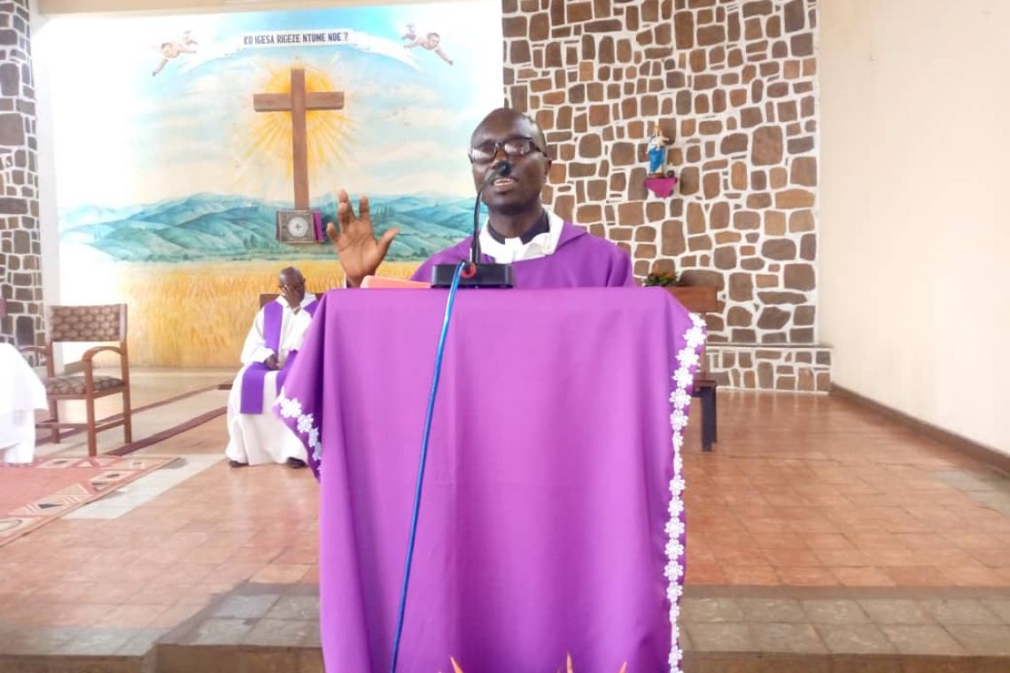 MESSE DE CLOTURE DE LA RECOLLECTION DE DECEMBRE 2022 AU GRAND SEMINAIRE DE BUJUMBURA 