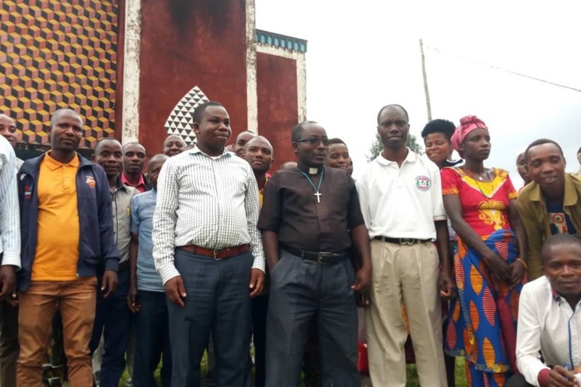 LA COMMUNAUTE SACERDOTALE DE BUTARA ET LES REPRESENTANTS DES SUCCURSALES S’ECHANGENT DES VŒUX