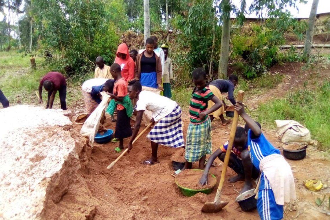 TRAVAUX DE CONSTRUCTION DE L'EGLISE PAROISSIALE DE GAHEMBA