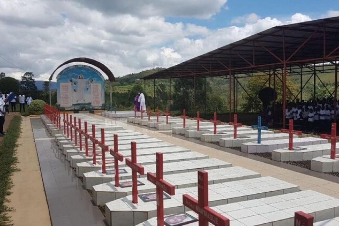 PRIERE DE 40 JOURS AU SANCTUAIRE DES MARTYRS DE LA FRATERNITE A BUTA