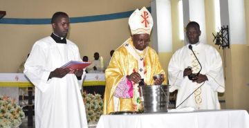 CELEBRATION DE LA MESSE CHRISMALE A LA CATHEDRALE REGINA MUNDI DE BUJUMBURA