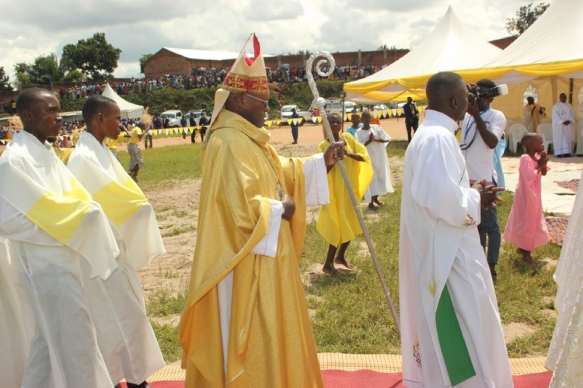 JUBILE D'ARGENT D'EPICOPAT DE S.E. MGR JEAN NTAGWARARA, EVEQUE EMERITE DU DIOCESE DE BUBANZA 