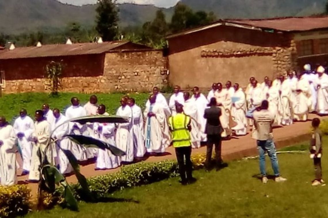 OUVERTURE SOLENNELLE DU JUBILE D'OR DU DIOCESE DE RUYIGI