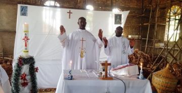 ABARIRIMBIRAMANA BA PARUWASE BUKIRASAZI BARAGIYE KURAMUTSA BAGENZI BABO BO MURI PARUWASE SHANGA 