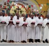 DANS LE VICARIAT EPISCOPAL DE MAKEBUKO, LE COMITE REGIONAL DE L'APOSTOLAT DES LAÏCS, A ETE ENVOYE EN MISSION