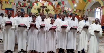 DANS LE VICARIAT EPISCOPAL DE MAKEBUKO, LE COMITE REGIONAL DE L'APOSTOLAT DES LAÏCS, A ETE ENVOYE EN MISSION