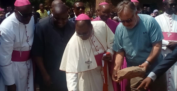 VERS LA CONSTRUCTION D’UN MONUMENT EN MEMOIRE DE FEU MGR MICHAEL AIDAN COURTNEY