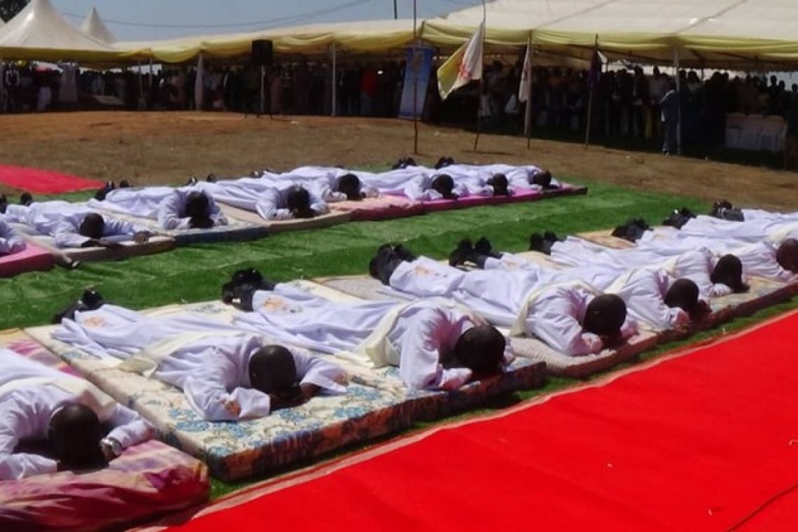 ORDINATIONS SACERDOTALE ET DIACONALE A KAGANZA DU DIOCESE DE BURURI