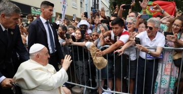 JOURNÉE MONDIALE DE LA  JEUNESSE : SIGNE D’UNE ROBE MULTICOLORE DE LA FOI CHRÉTIENNE
