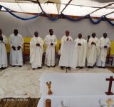 LES CHRETIENS DE LA PAROISSE KAYOVE DANS LA JOIE DE LA SOLENNITE DU CHRIST ROI DE L’UNIVERS