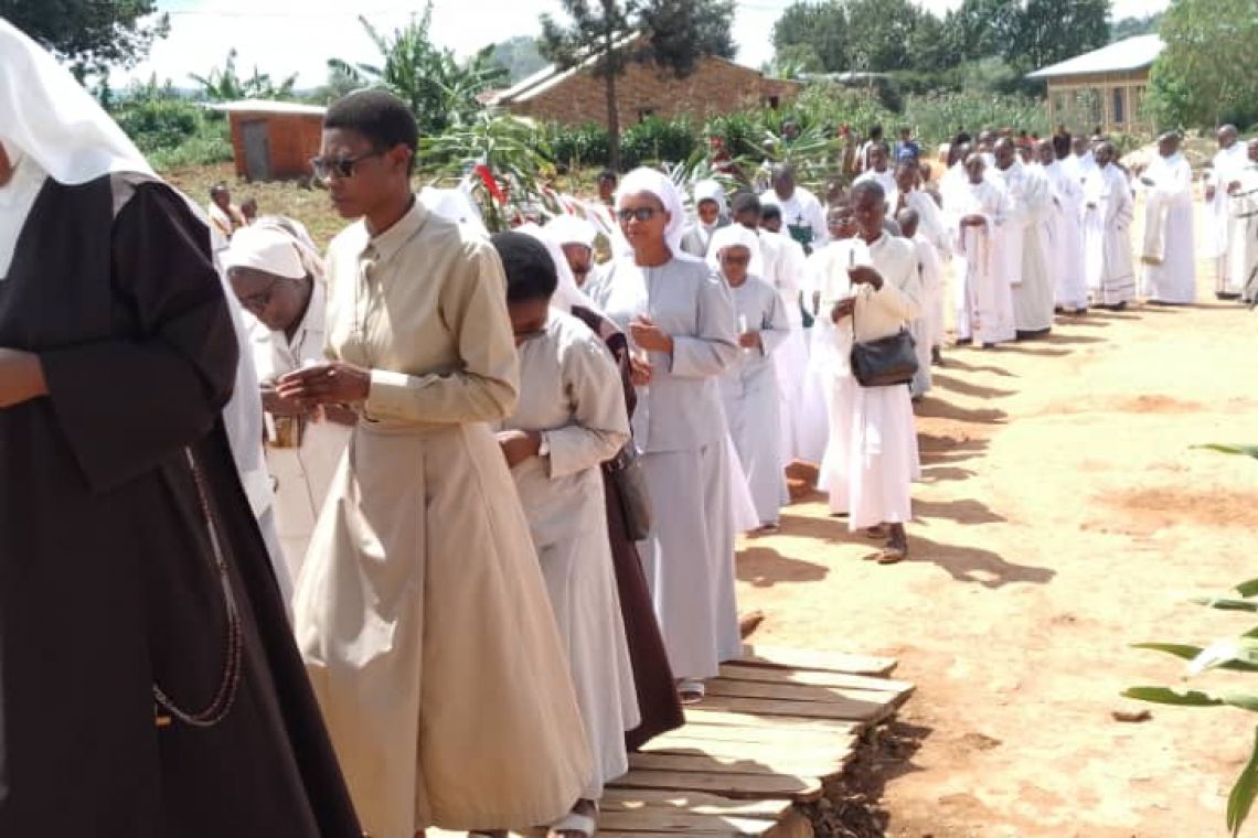 CELEBRATION DE LA JOURNEE DEDIEE A LA VIE CONSACREE DANS LA PAROISSE DE SHANGA