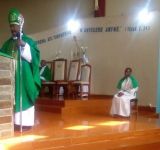 VISITE PASTORALE DE S.E. MGR SALVATOR NICITERETSE  EVEQUE DU DIOCESE DE BURURI DANS LA PAROISSE DE MAKAMBA