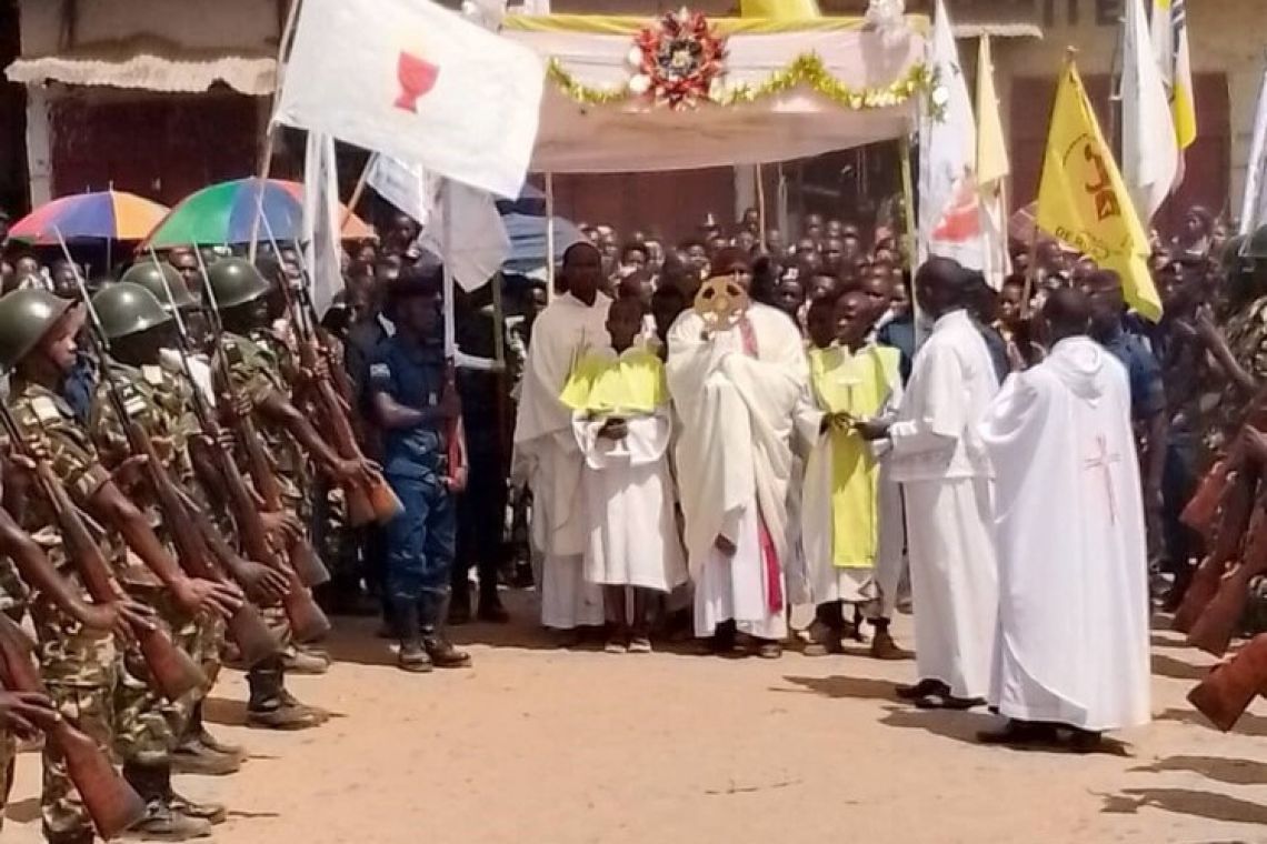 SOLENNITE DU SAINT SACREMENT DANS LA PAROISSE RUMONGE 