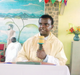 IHIMBAZWA RY'UMUSI MUKURU W'ISAKRAMENTU RYERANDA MURI PARUWASE KIRWENA