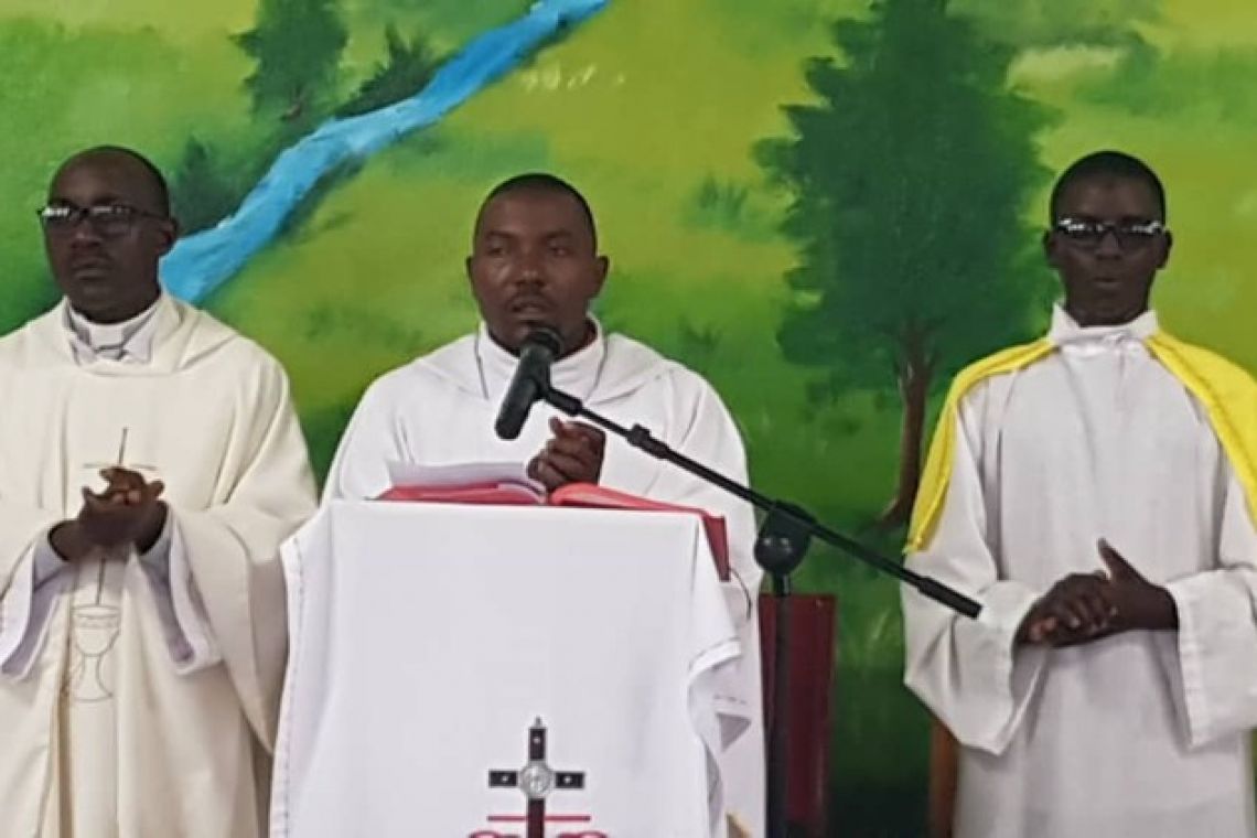 IHIMBAZWA RY’UMUSI MUKURU W’ISAKRAMENTU RYERANDA MURI PARUWASI MUHWEZA 