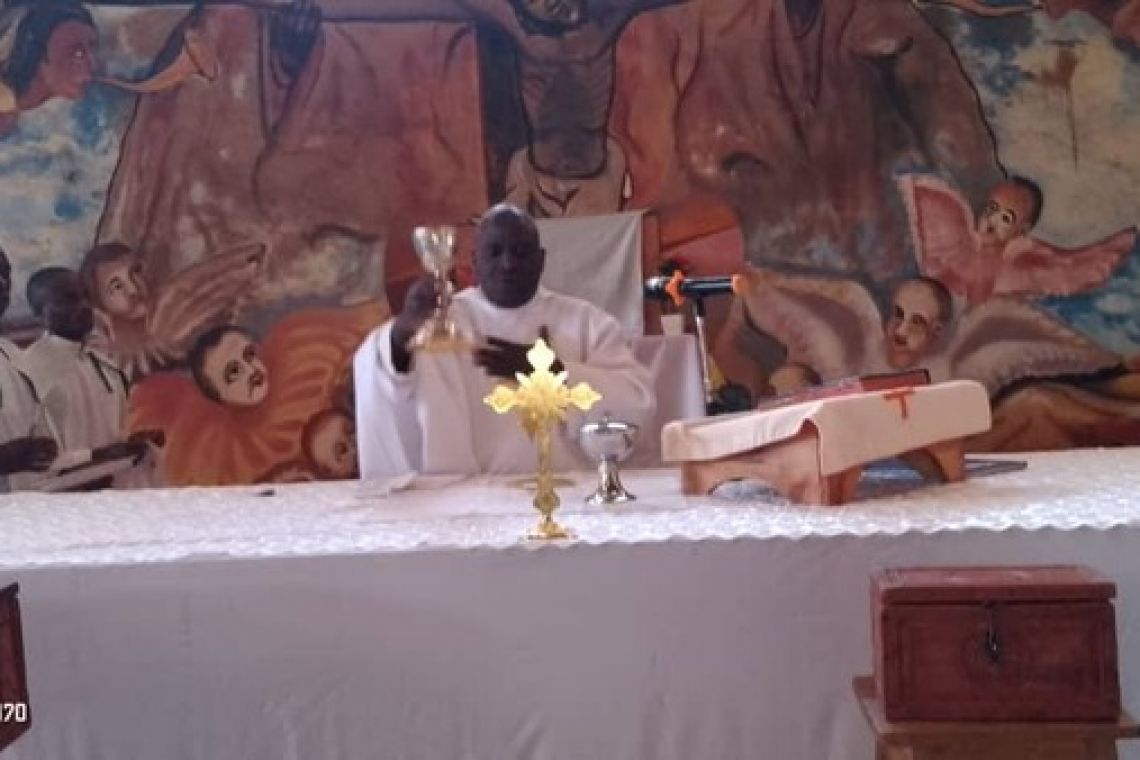 LA PAROISSE GISHUBI A BIEN CELEBRE LA SOLENNITE DU SACRE COEUR DE JESUS