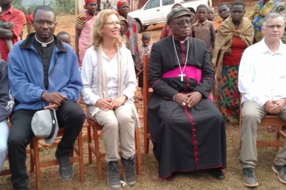 RECEPTION ET BENEDICTION DE L'ECOFO KIVUBO