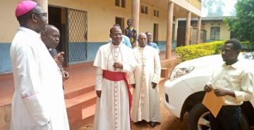S.E. MONSEIGNEUR DIEUDONNE DATONOU, NONCE APOSTOLIQUE AU BURUNDI A VISITE LA PAROISSE CIBITOKE DU DIOCESE BUBANZA