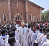 BENEDICTION DE L’EGLISE SUCCURSALE DE SONGORERO DANS LA PAROISSE BUYENGERO